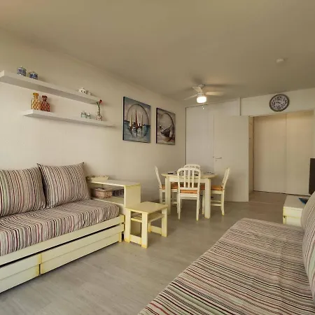 2 Pieces Avec Terrasse, Piscine, Parking A 5 Min De La - 4 Couchages - Fr-1-252-158 Apartment *