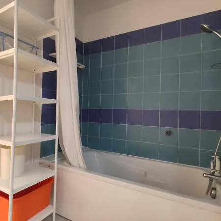 2 Pieces Avec Terrasse, Piscine, Parking A 5 Min De La - 4 Couchages - Fr-1-252-158 Apartment *